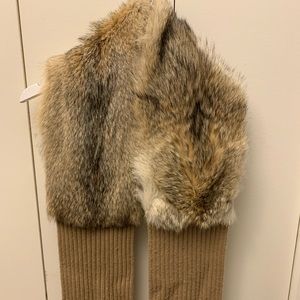 Michael Kors 100% coyote fur scarf-shawl